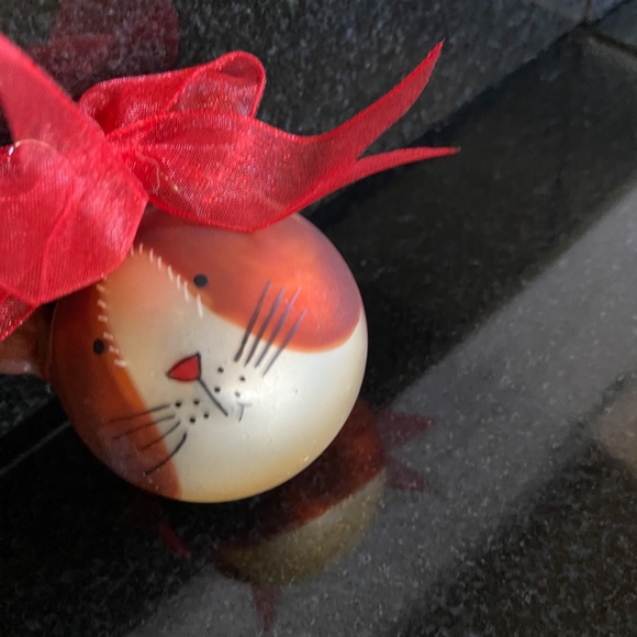 HOLIDAY CAT ORNAMENT - Picture 8 of 9